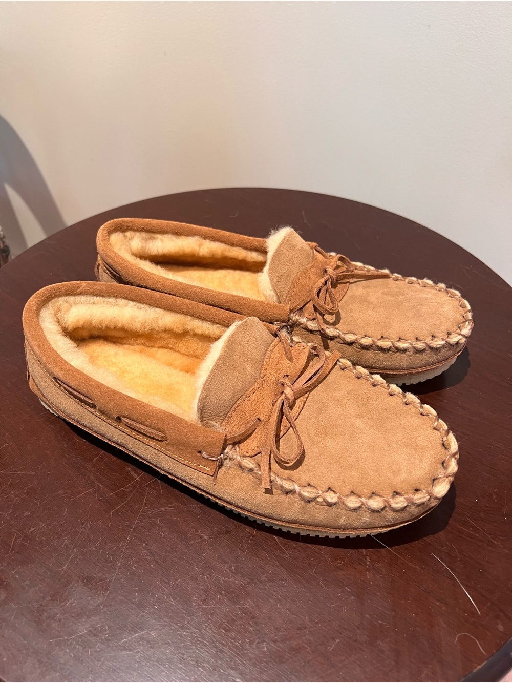 Vibram moccasins siz 8 wooly rascals everflex ladies